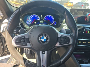 2019 BMW 5 Series Sedan M550i xDrive - miniatura 10