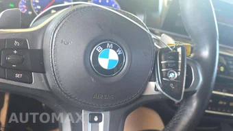 2019 BMW 5 Series Sedan M550i xDrive - miniatura 19