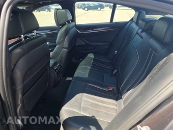2019 BMW 5 Series Sedan M550i xDrive - miniatura 13