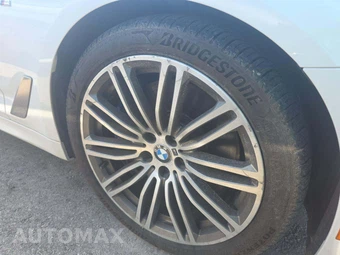 2019 BMW 5 Series Sedan M550i xDrive - miniatura 18