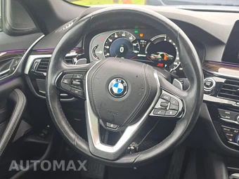 2019 BMW 5 Series Sedan xDrive iPerformance SPORT LINE - miniatura 10