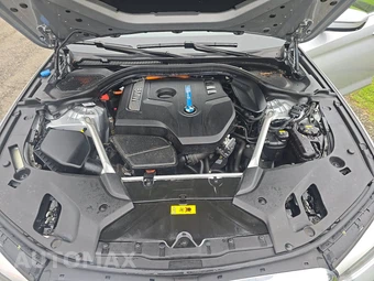 2019 BMW 5 Series Sedan xDrive iPerformance SPORT LINE - miniatura 15