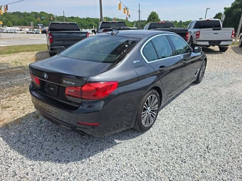 2019 BMW 5 Series Sedan xDrive iPerformance SPORT LINE - miniatura 3