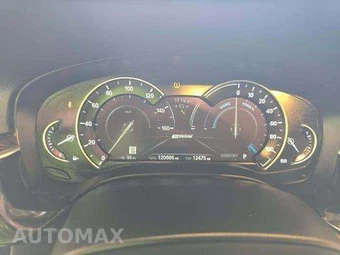 2019 BMW 5 Series Sedan xDrive iPerformance SPORT LINE - miniatura 9
