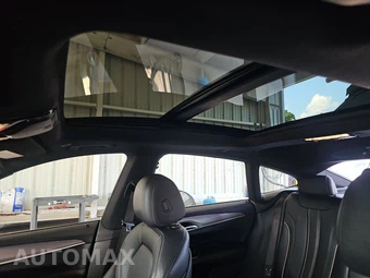 2019 BMW 6 Series Gran Turismo 640i xDrive Hatchback M SPORT LINE - miniatura 17