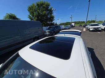 2019 BMW 6 Series Gran Turismo 640i xDrive Hatchback SPORT LINE - miniatura 12