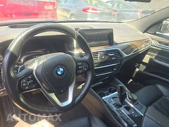 2019 BMW 6 Series Gran Turismo 640i xDrive Hatchback SPORT LINE - miniatura 11