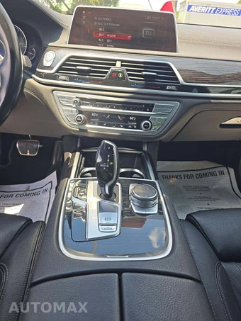 2019 BMW 7 Series Sedan 740i M SPORT LINE - miniatura 10