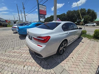 2019 BMW 7 Series Sedan 740i M SPORT LINE - miniatura 3