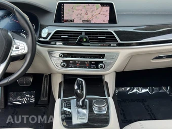 2019 BMW 7 Series Sedan 740i M SPORT LINE - miniatura 23