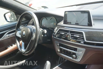 2019 BMW 7 Series Sedan 740i xDrive M SPORT LINE - miniatura 28