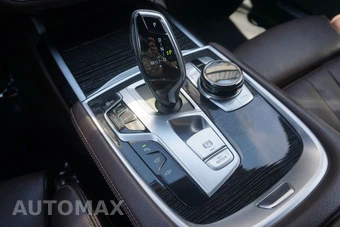 2019 BMW 7 Series Sedan 740i xDrive M SPORT LINE - miniatura 31