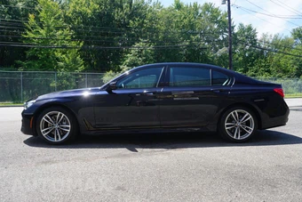 2019 BMW 7 Series Sedan 740i xDrive M SPORT LINE - miniatura 4