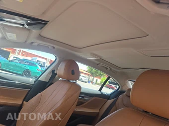 2019 BMW 7 Series Sedan 740i xDrive - miniatura 17