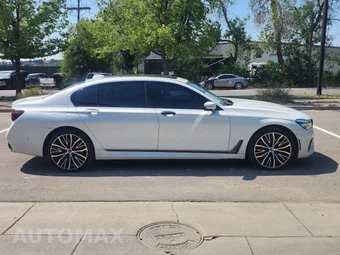 2019 BMW 7 Series Sedan 750i M SPORT LINE - miniatura 2