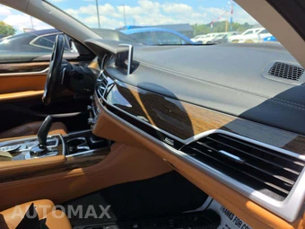 2019 BMW 7 Series Sedan 750i xDrive - miniatura 19