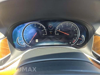 2019 BMW 7 Series Sedan 750i xDrive - miniatura 9