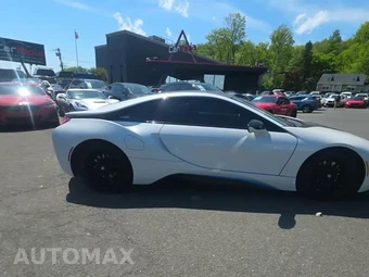 2019 BMW i8 Coupe PURE IMPULSE WORLD – miniatura 5