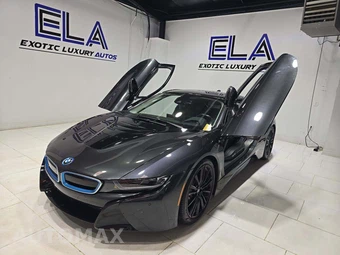 2019 BMW i8 Coupe PURE IMPULSE WORLD
