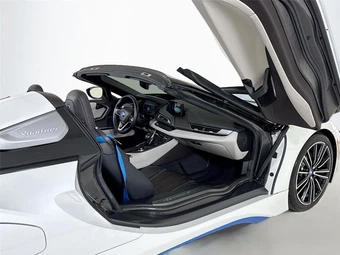 2019 BMW i8 Roadster Convertible - miniatura 26