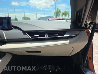 2019 BMW i8 Roadster Convertible - miniatura 17