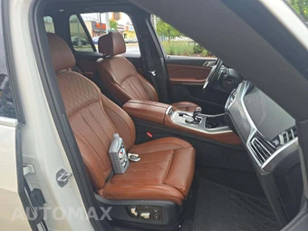2019 BMW X5 Sports Activity Vehicle xDrive50i - miniatura 17