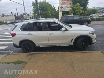2019 BMW X5 Sports Activity Vehicle xDrive50i - miniatura 4
