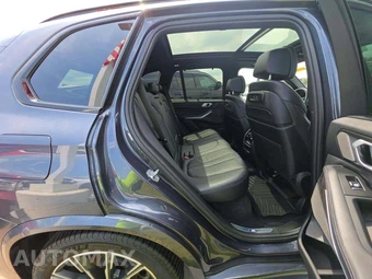 2019 BMW X5 Sports Activity Vehicle xDrive50i M SPORT LINE - miniatura 16