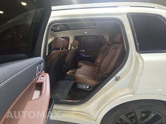 2019 BMW X7 Sports Activity Vehicle xDrive50i - miniatura 13