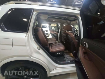 2019 BMW X7 Sports Activity Vehicle xDrive50i - miniatura 17