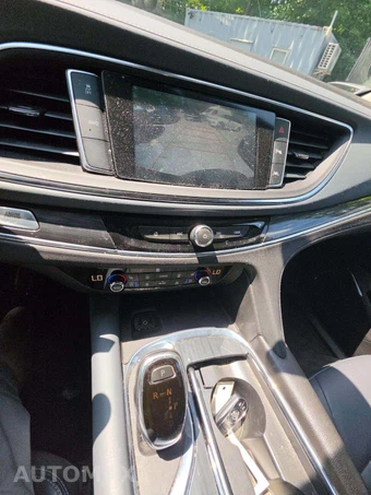2019 Buick Enclave Premium 1SN – miniatura 10
