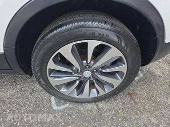 2019 Buick Encore Essence 1SL - miniatura 11