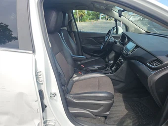 2019 Buick Encore Preferred 1SB - miniatura 8
