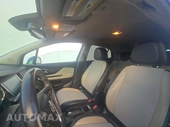 2019 Buick Encore Preferred 1SB – miniatura 8