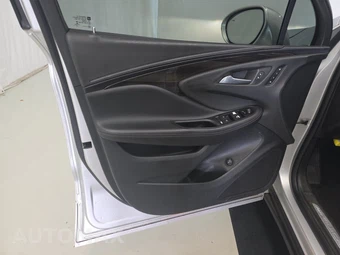 2019 Buick Envision Essence 1SL – miniatura 17