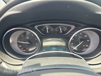 2019 Buick Envision Essence 1SL – miniatura 12