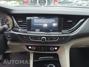 2019 Buick Regal Sportback Essence Hatchback 1SL - miniatura 11