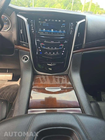 2019 Cadillac Escalade Luxury 1SB - miniatura 7