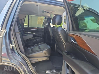 2019 Cadillac Escalade Luxury 1SB - miniatura 17