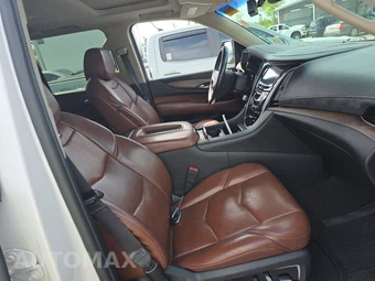 2019 Cadillac Escalade Luxury 1SB - miniatura 8