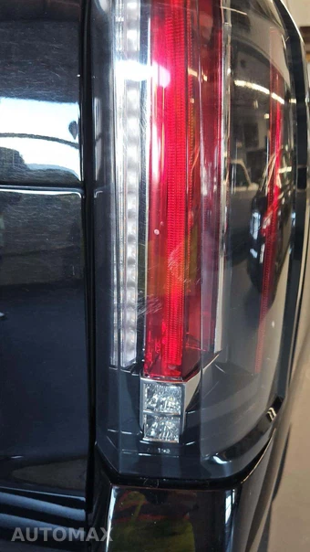 2019 Cadillac Escalade Luxury 1SB - miniatura 31