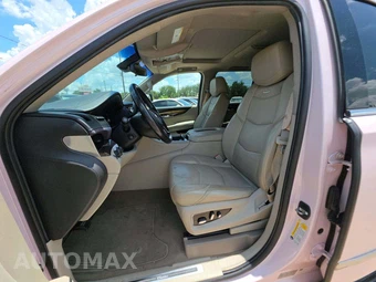 2019 Cadillac Escalade Luxury 1SB - miniatura 3