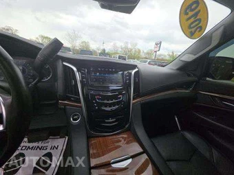 2019 Cadillac Escalade Luxury 1SB - miniatura 11