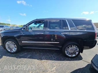 2019 Cadillac Escalade Platinum - miniatura 2