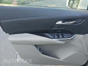 2019 Cadillac XT4 Premium Luxury 1SD – miniatura 9