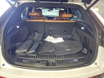 2019 Cadillac XT4 Sport 1SG - miniatura 16