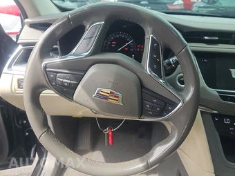 2019 Cadillac XT5 Luxury 1SC – miniatura 10