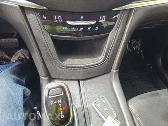 2019 Cadillac XT5 Luxury 1SD – miniatura 32