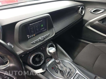 2019 Chevrolet Camaro 1LT Coupe – miniatura 10