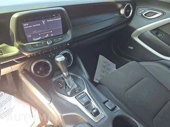 2019 Chevrolet Camaro 1LT Coupe - miniatura 10